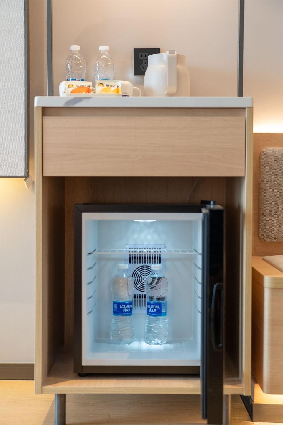 Mini-refrigerator