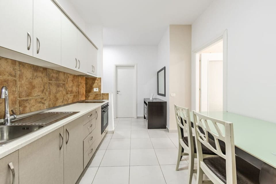 Fully-equipped kitchen