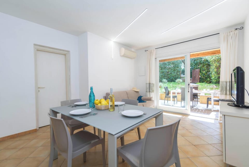 Living and dining room