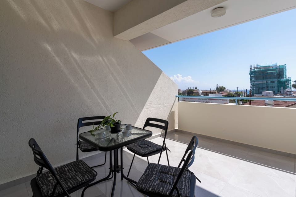 Apartment, 3 Bedrooms, Kitchen, Sea View | Balcony