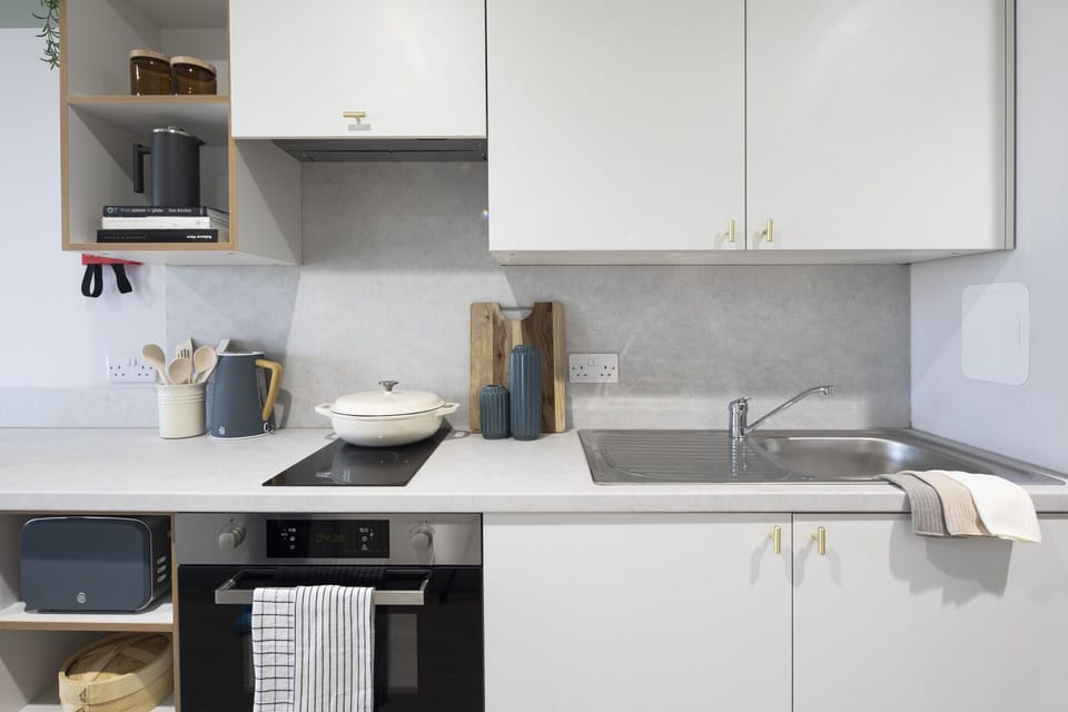 Studio, City View | Desk, laptop workspace, free WiFi