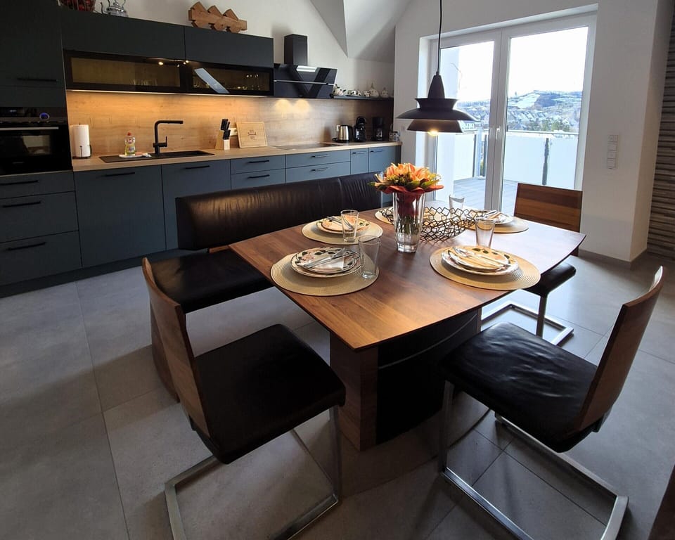 Apartment | Dining