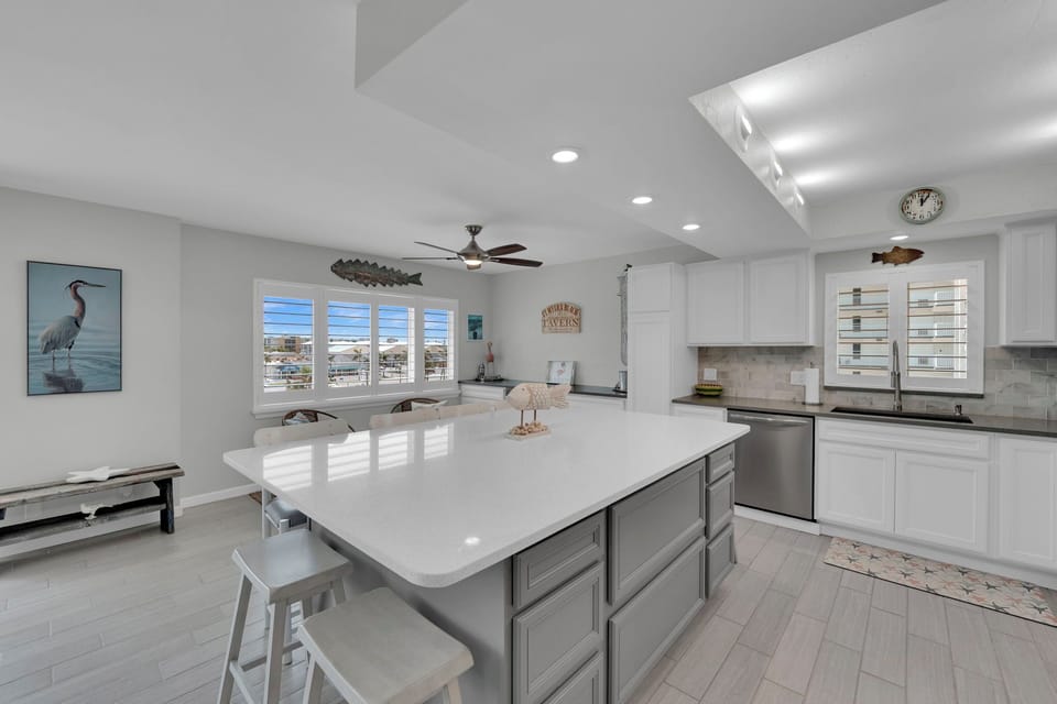 Newly Remodeled Sand Caper 409