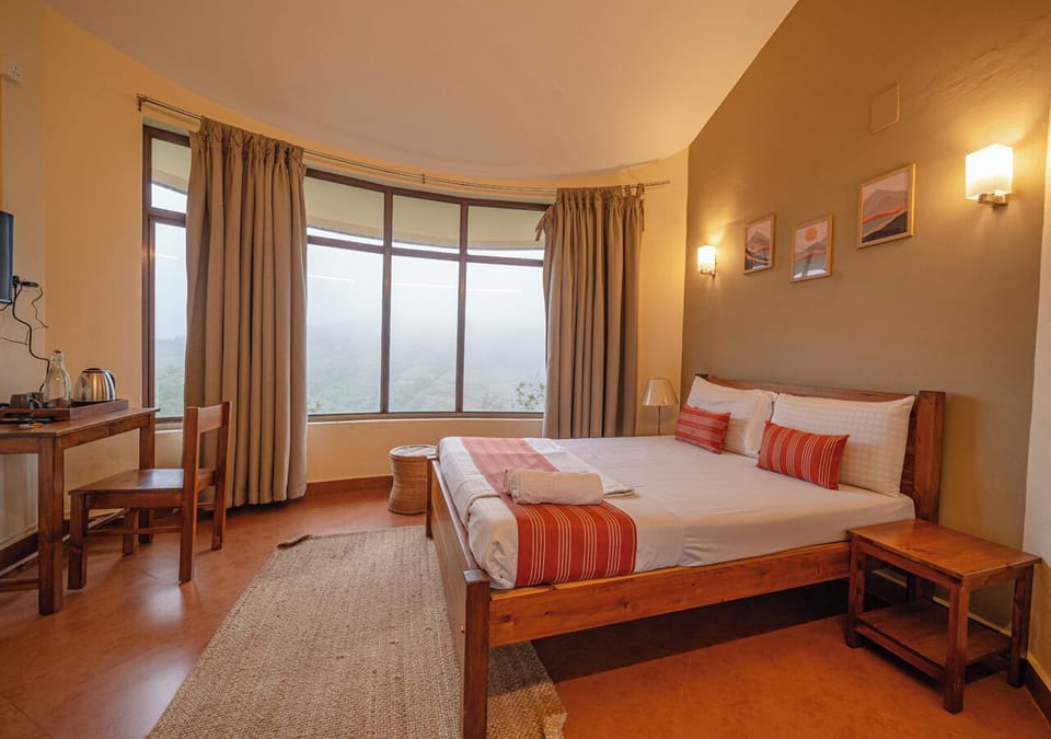 Deluxe Double Room, Hill View | Laptop workspace, free WiFi, bed sheets