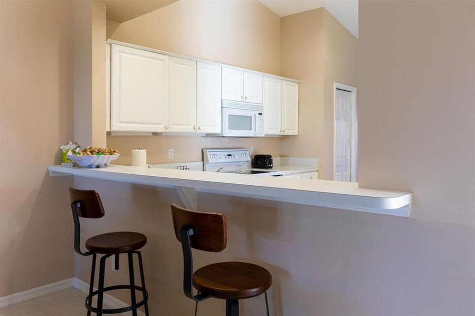 Kitchen Bar