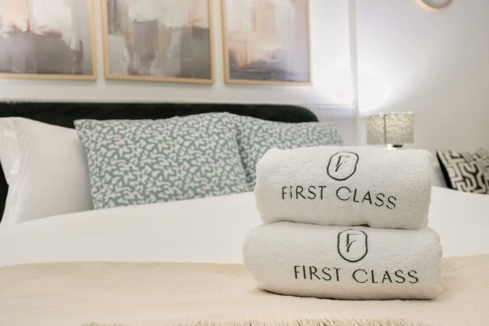 Luxurious Bedroom: Experience elegance with plush bedding and stylish decor for a restful retreat!