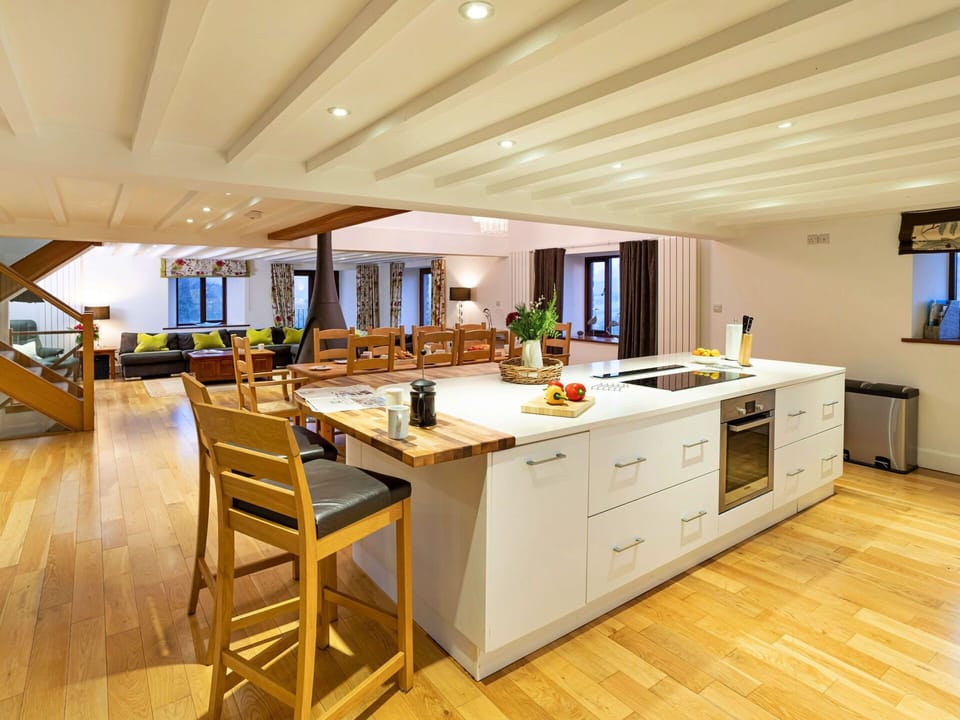 Furniture, Flooring, Interior Design, Wood, Floor, Ceiling, Chair, Wood Flooring, Kitchen, Table