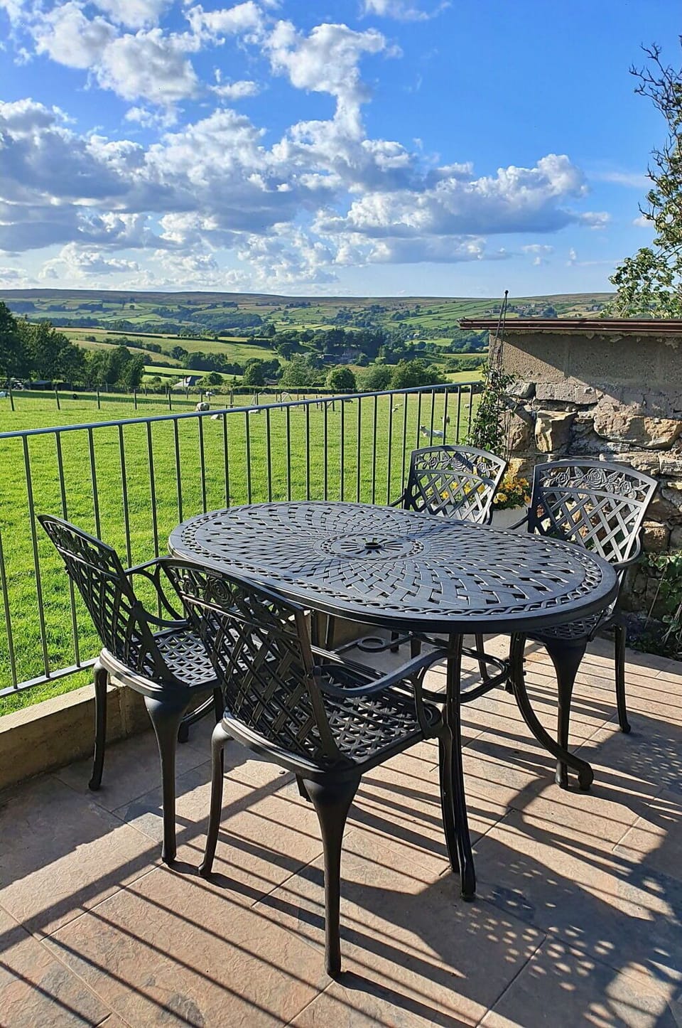 Shade, Mountain Range, Outdoor Structure, Eco Hotel, Deck, Outdoor Furniture, Garden, Chair, Landscaping, Hardwood