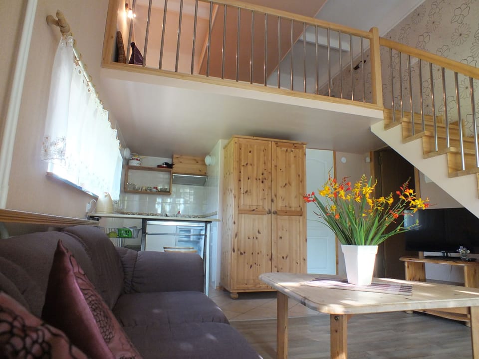 Family Loft, 1 Double Bed with Sofa bed, Kitchenette | Cribs/infant beds, rollaway beds, free WiFi