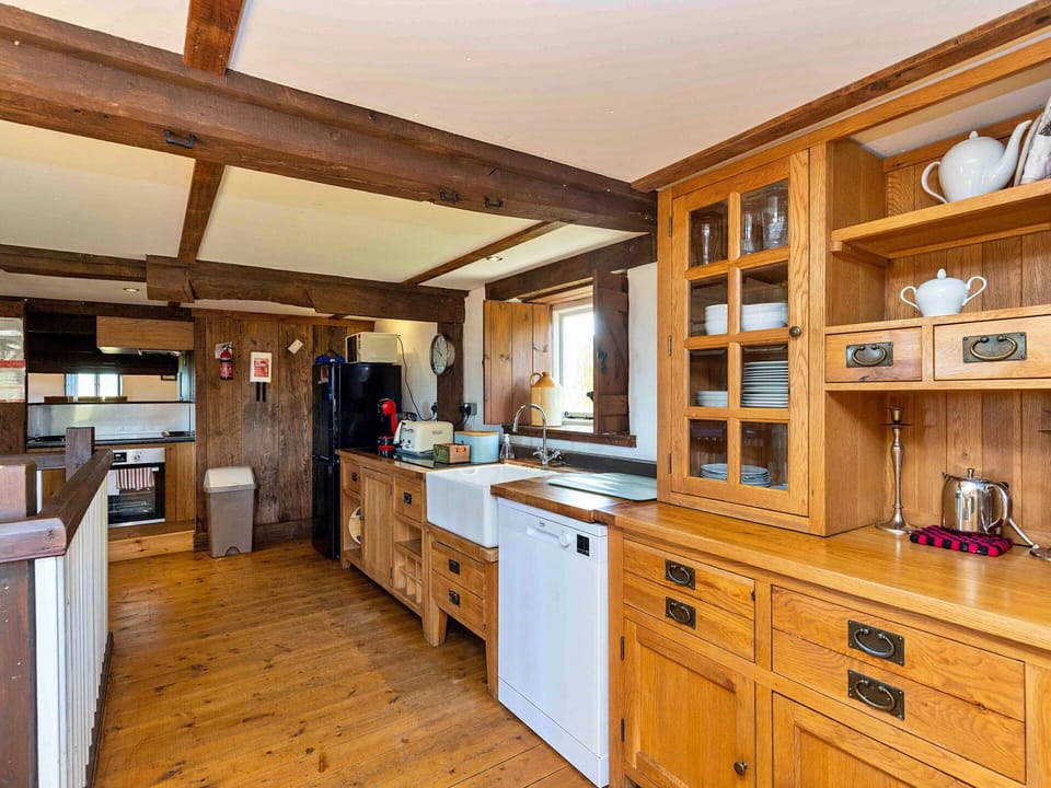 Deck, Shade, Hardwood, Outdoor Furniture, Balcony, Plank, Eco Hotel, Swimming Pool, Wood Flooring, Resort