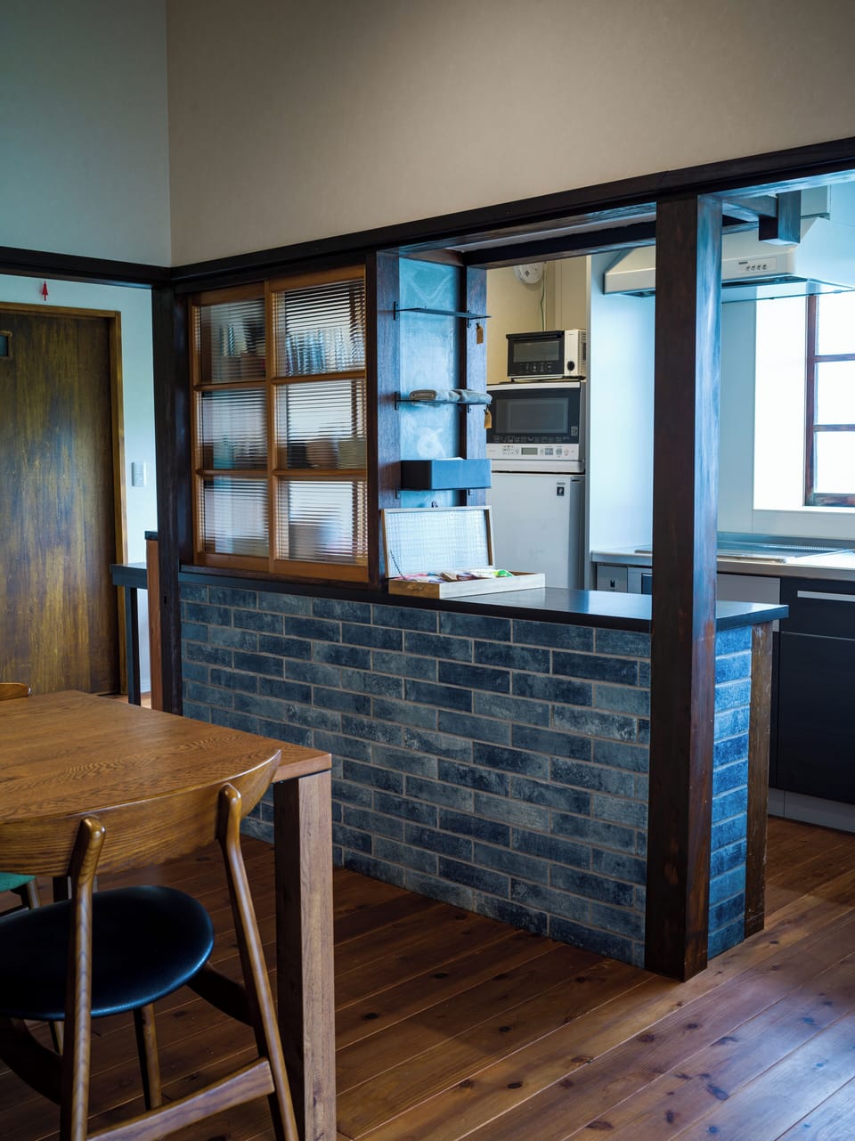 Japanese-style House, 2 Bedrooms, Garden View | Private kitchen | Full-size fridge, microwave, oven, stovetop