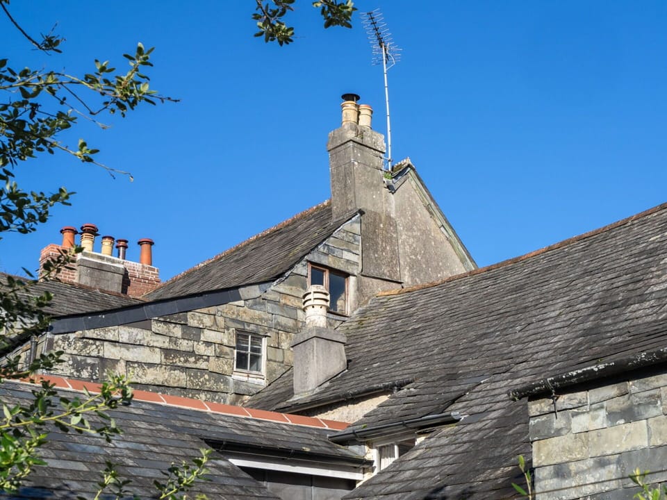 Wall, Roof, Chimney, Brickwork, Composite Material, Stone Wall, Brick, Slope