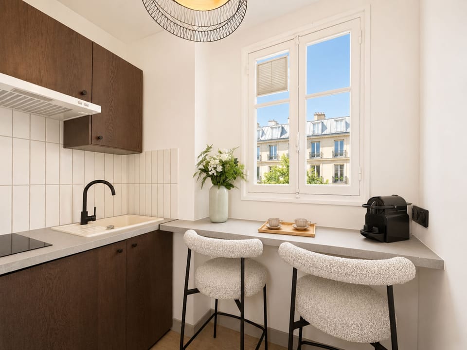 Superior Apartment, Courtyard View | Private kitchen | Espresso maker, electric kettle, toaster, freezer