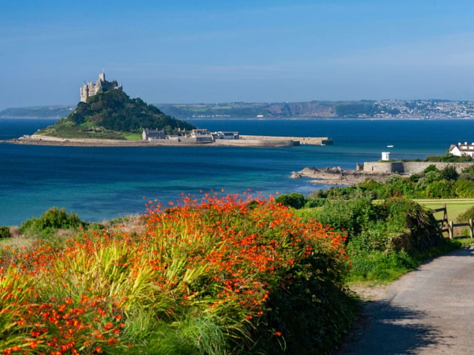 Apartment, Mountain Range, Valley, Alps, Hotel, Mountain Village