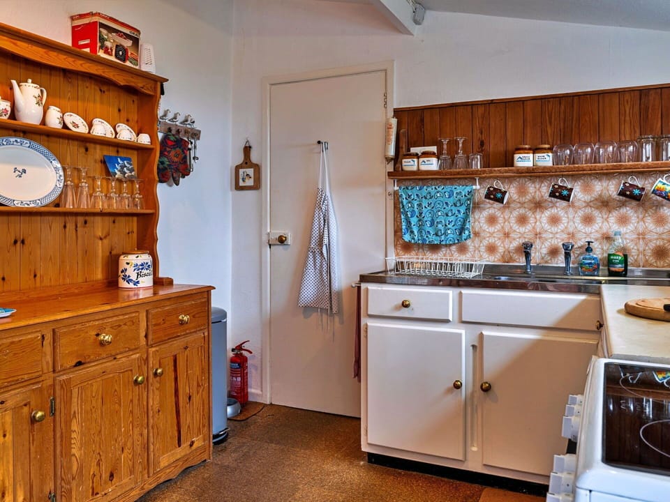 Apartment, Mountain Range, Valley, Alps, Hotel, Mountain Village