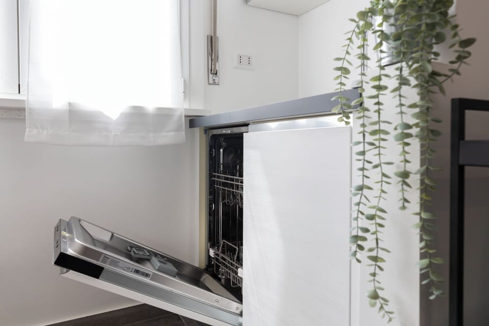 Comfort Apartment, Balcony | Private kitchen | Fridge, stovetop, dishwasher, espresso maker
