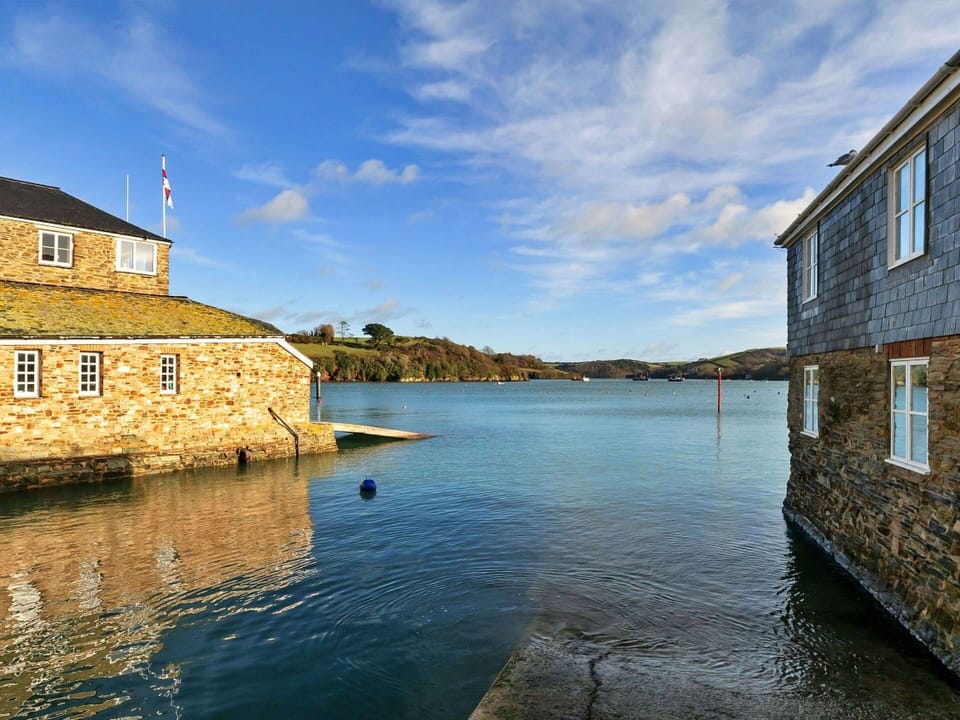 Apartment, Balcony, Shade, Marina, Hotel, Dock