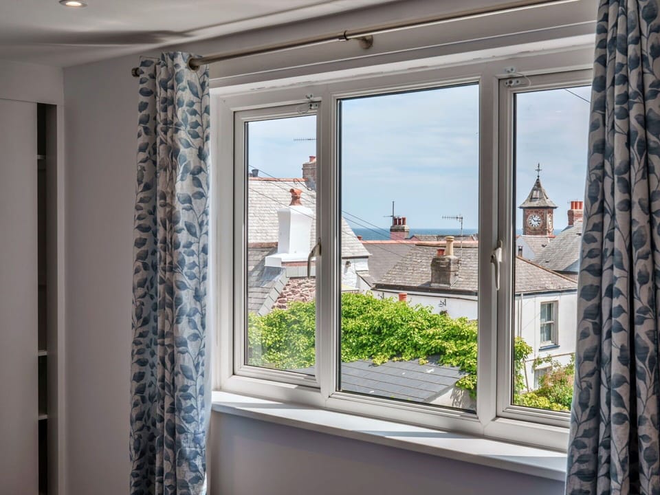 Interior Design, Window Covering, Window Treatment, Curtain, Home, Apartment, Sash Window, Molding, Daylighting