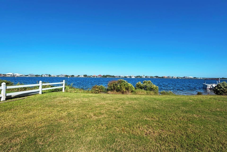Bay access