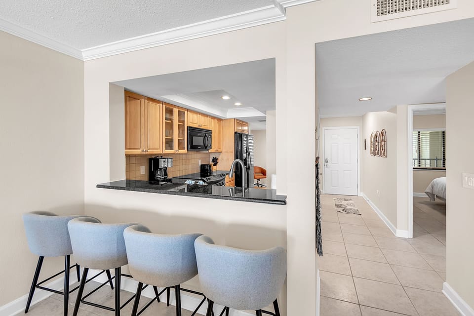 Extra Counter Seating