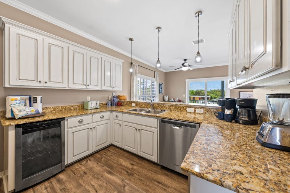 Salty Seashell Kitchen