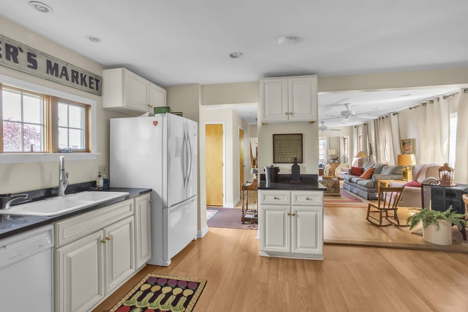 House, 4 Bedrooms | Interior