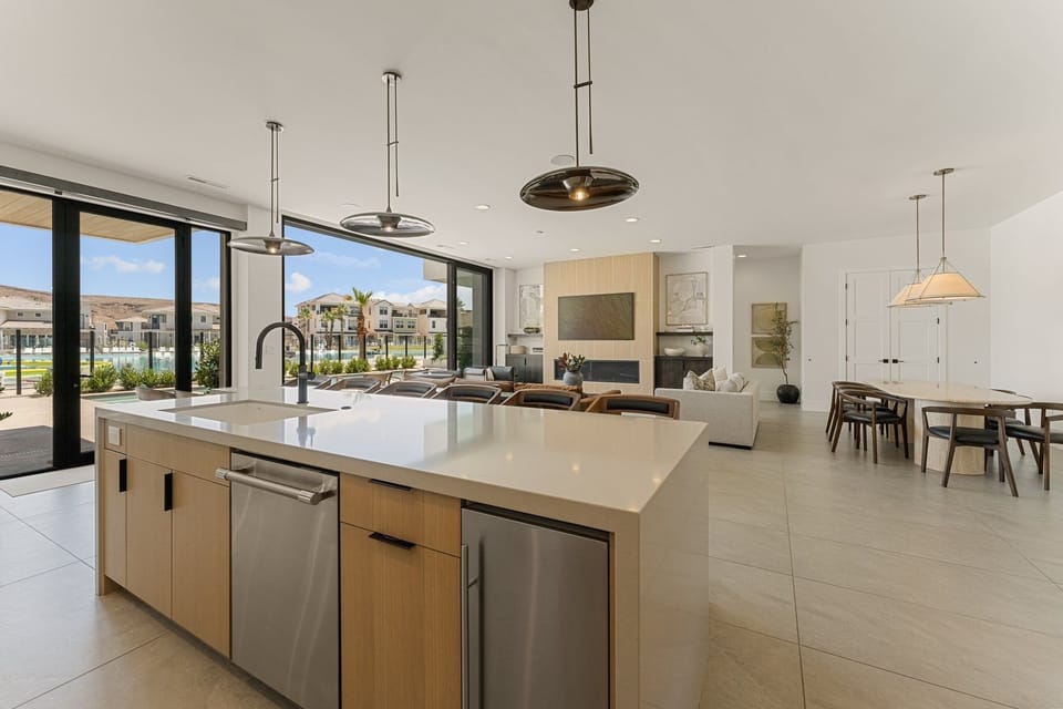 House, Multiple Bedrooms | Private kitchen | Fridge, oven, coffee/tea maker, toaster
