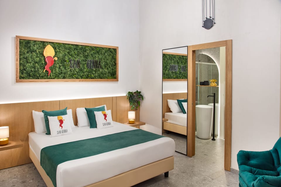 Deluxe Double Room, Courtyard View | Minibar, desk, free WiFi, bed sheets