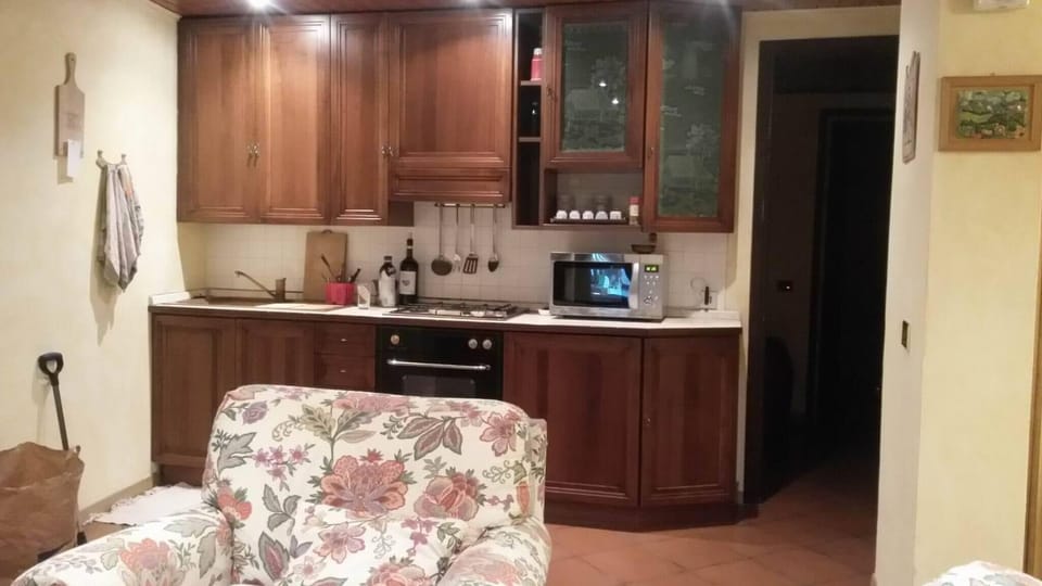 House, 3 Bedrooms, Accessible, Fireplace | Interior