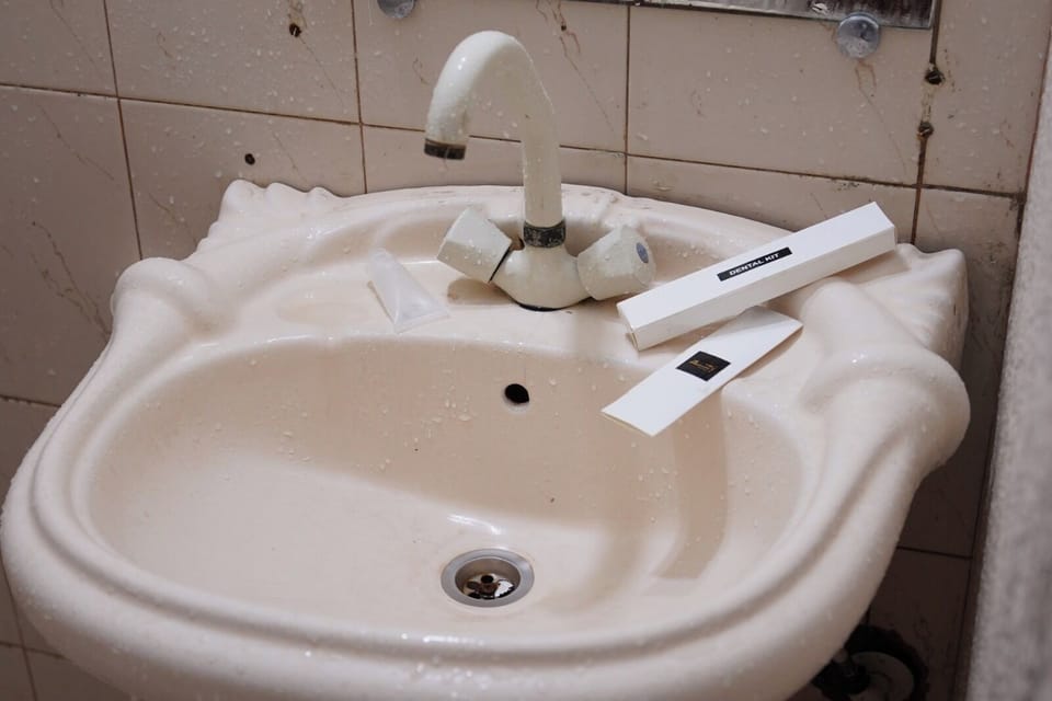 Hand-held showerhead