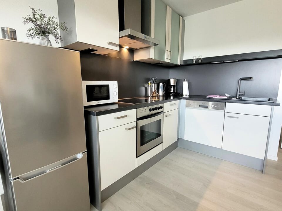 Apartment | Private kitchen | Cookware/dishes/utensils