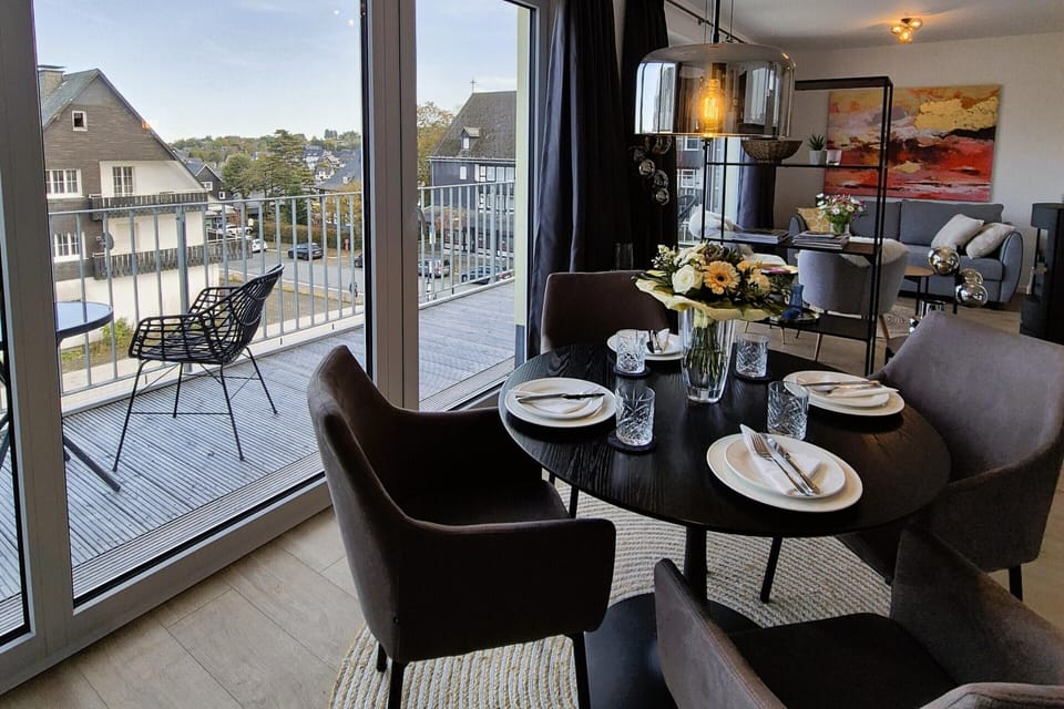 Apartment | Dining