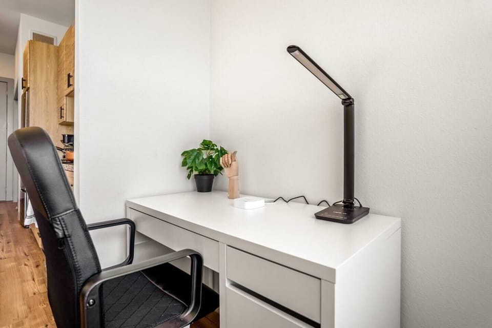 Work station desk
