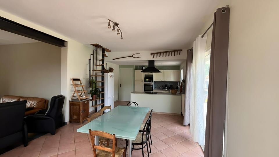 House | Dining