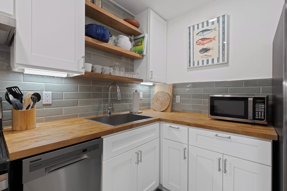 Open and Organized Kitchen