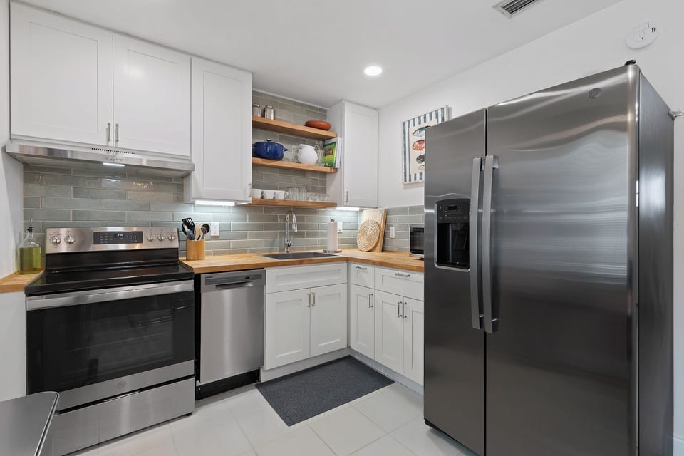 Open and Organized Kitchen