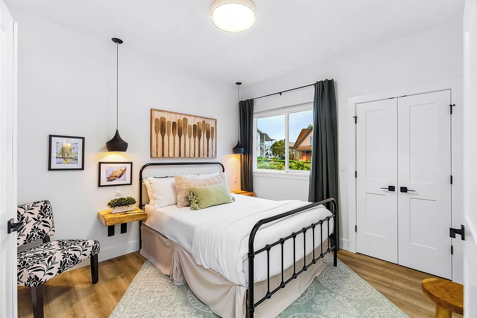 Comfort House, Bay View | Iron/ironing board, free WiFi, bed sheets