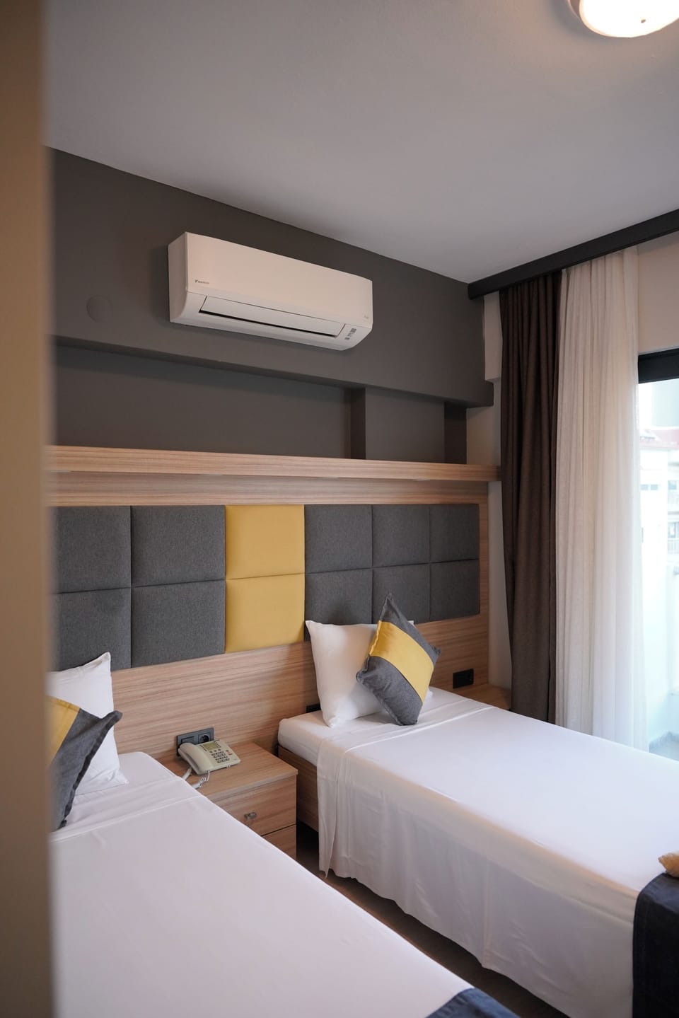 Standard Room, Balcony, Partial Sea View | Premium bedding, minibar, in-room safe, soundproofing