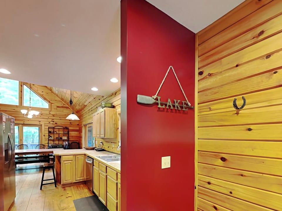 House (4 Bedrooms) | Property amenity