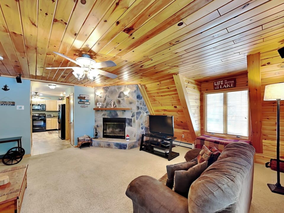 House (3 Bedrooms) | Property amenity