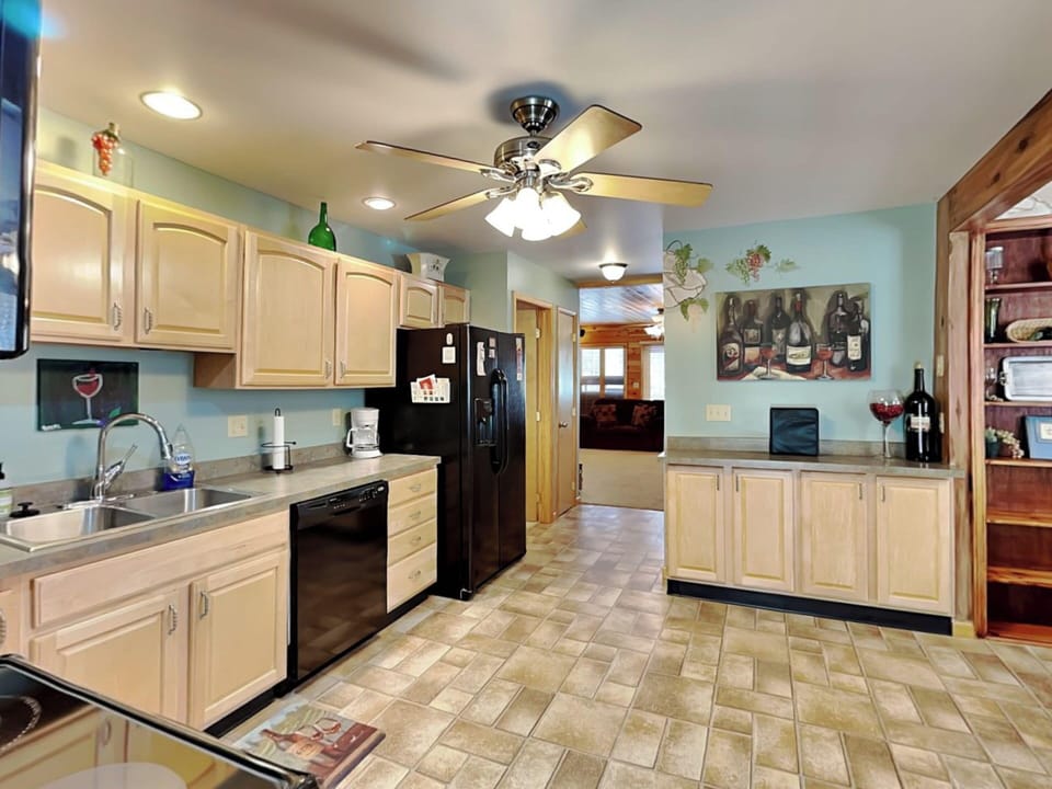 House (3 Bedrooms) | Property amenity