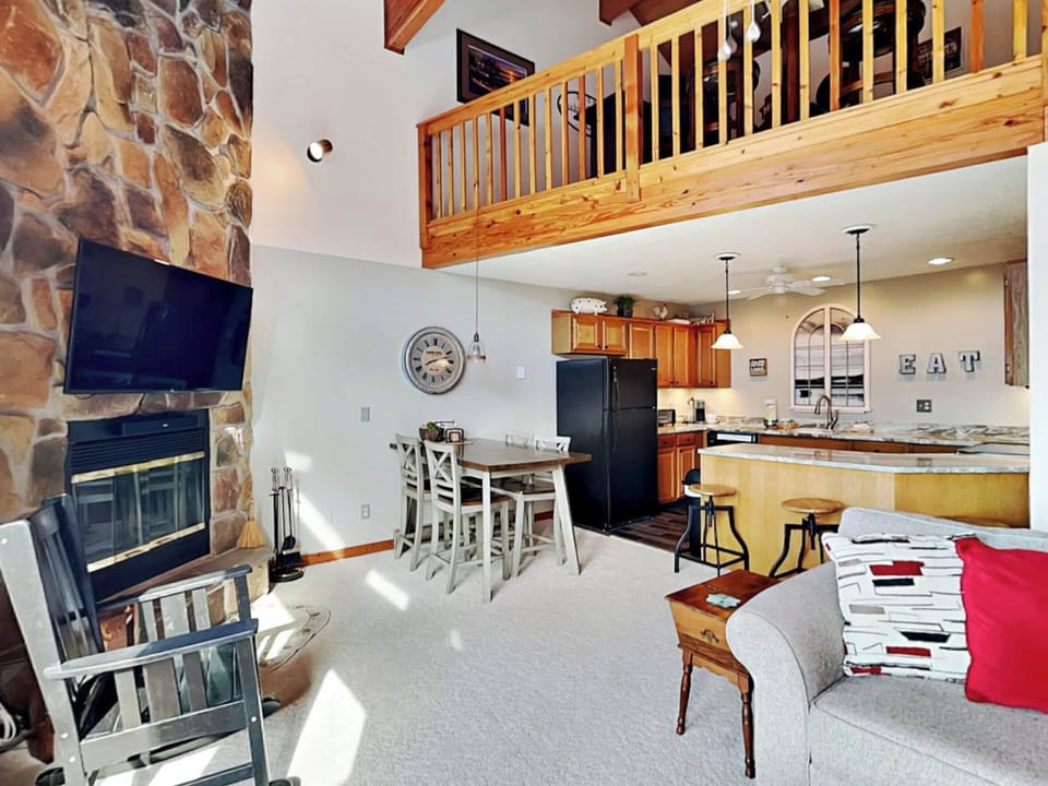 Studio (3 Bedrooms) | Property amenity