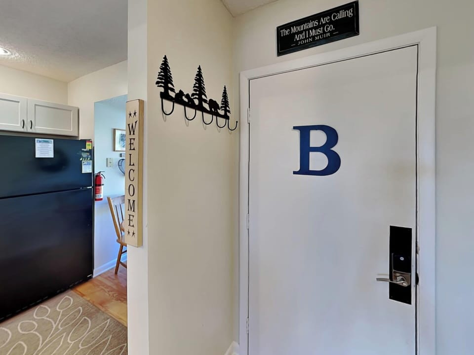 Studio (2 Bedrooms) | Property amenity