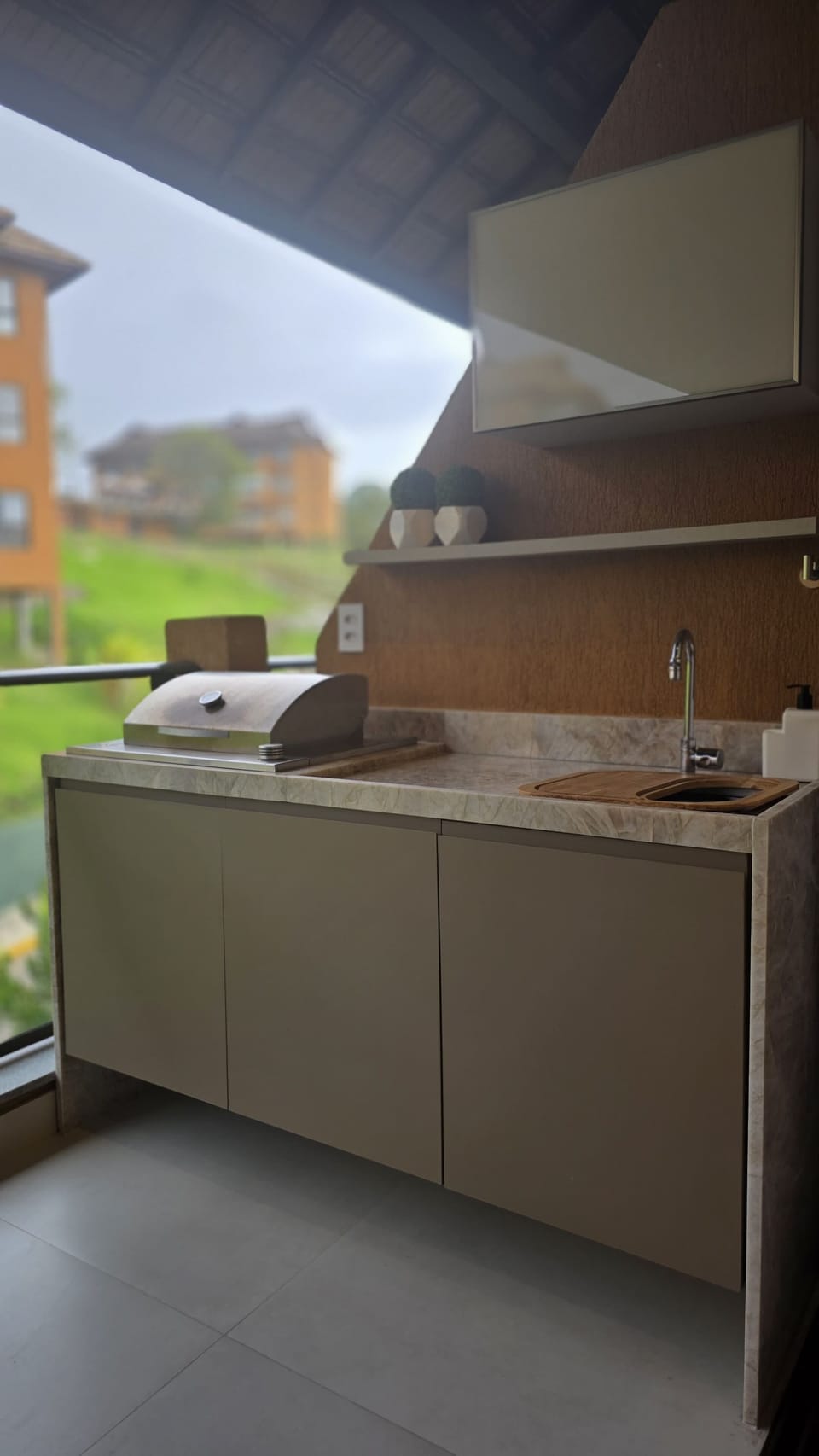 Classic Apartment, Courtyard View | Lanai