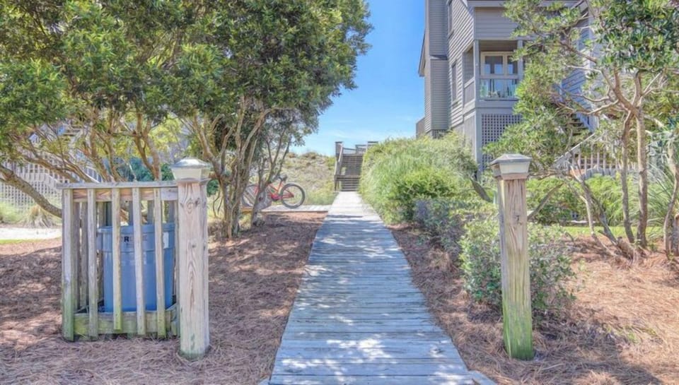 Studio (2 Bedrooms) | Property amenity