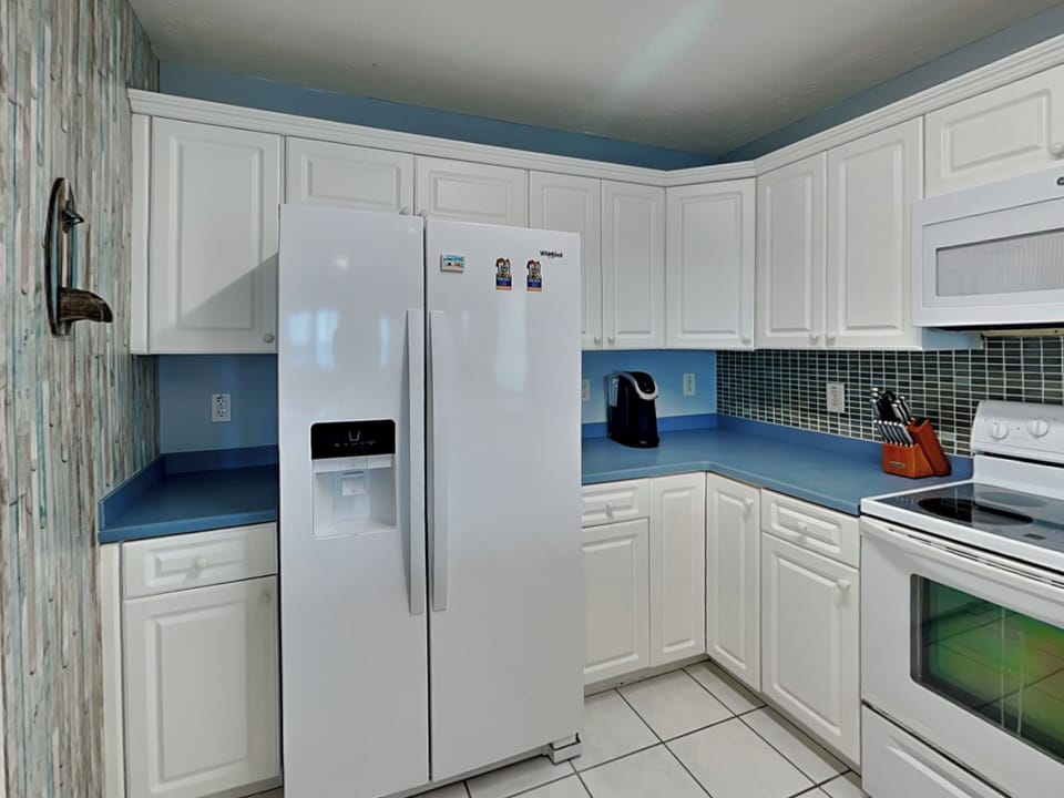 Studio (4 Bedrooms) | Property amenity