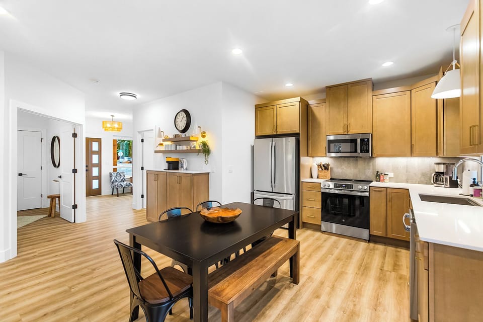 Family House, Bay View | Dining room