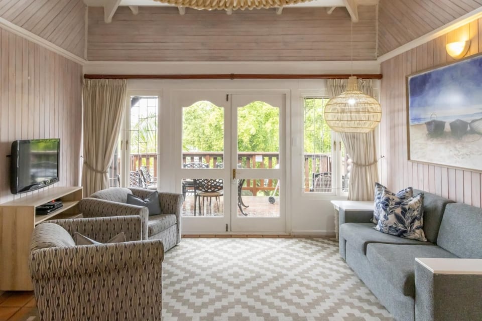 Knysna River Club - Garden View Log Cabin 20 (2612)