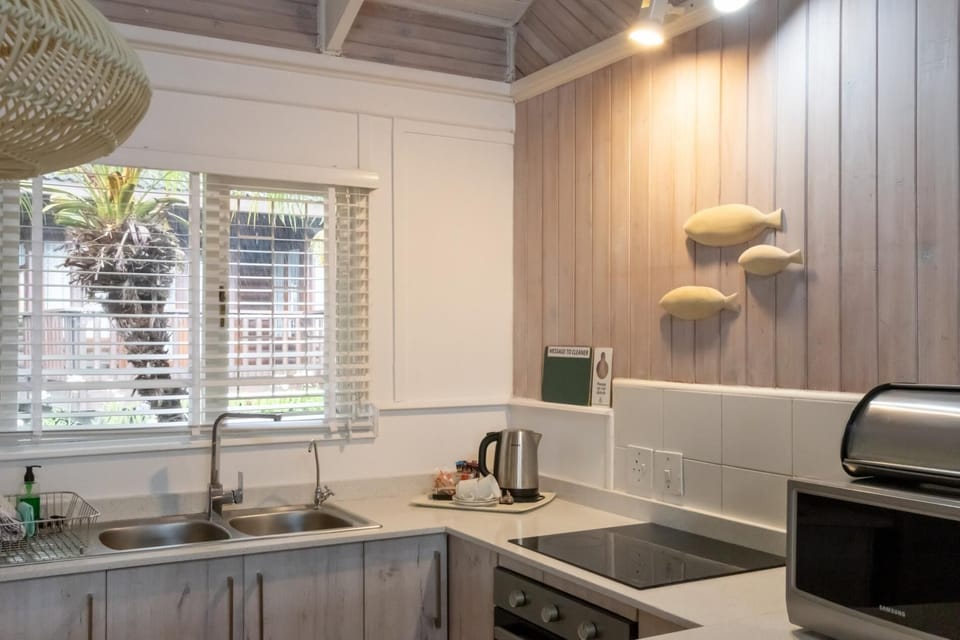 Knysna River Club - Garden View Log Cabin 20 (2617)