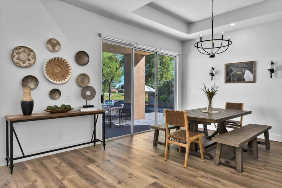 Comfortable Dining area with access to the beautiful and relaxing outdoors